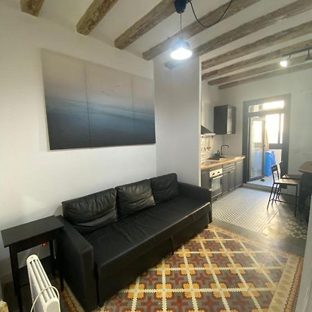 Spacious Modern Apartment In The Vibrant El Raval Barcelona Eksteriør bilde